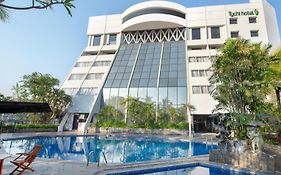 Lux Tychi Hotel